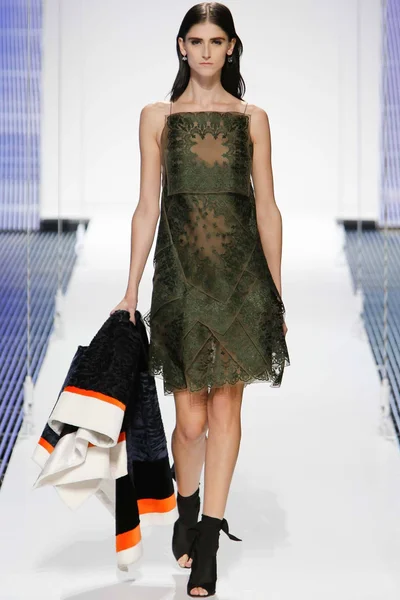 Look 21